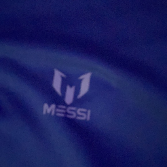 Messi shirt NOT AUTHENTHC - Picture 2 of 2